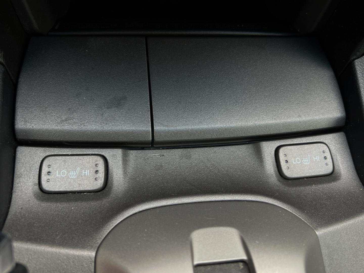 2012 BLACK /Black Leather HONDA ACCORD EXL (1HGCS1B88CA) with an 2.4L 4 Cyl. engine, Automatic transmission, located at 2990 Old Orchard Rd., Jackson, MO, 63755, 37.354214, -89.612106 - 2012 Honda Accord EX-L 121xxx miles Front Wheel Drive 2.4L 4 Cyl. Automatic Leather Power Driver Seat Heated Seats Sunroof Cruise Power Windows/Locks/Mirrors We have financing available and we accept trades! Fill out a credit application on our website or come by today! If you have any q - Photo#2