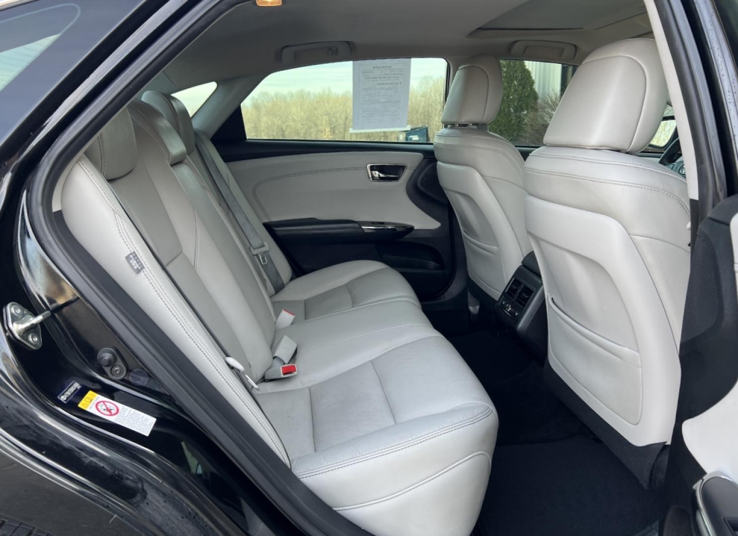 2017 BLACK /Gray Leather TOYOTA AVALON XLE (4T1BK1EB6HU) with an 3.5L V6 engine, Automatic transmission, located at 2990 Old Orchard Rd., Jackson, MO, 63755, 37.354214, -89.612106 - 2017 Toyota Avalon XLE 1-Owner 127xxx miles Front Wheel Drive 3.5L V6 Automatic Leather Navigation Power/Heated/Cooled Seats Heated Rear Seats Backup Camera Sunroof Bluetooth Cruise Power Windows/Locks/Mirrors We have financing available and we accept trades! Fill out a credit applica - Photo#20