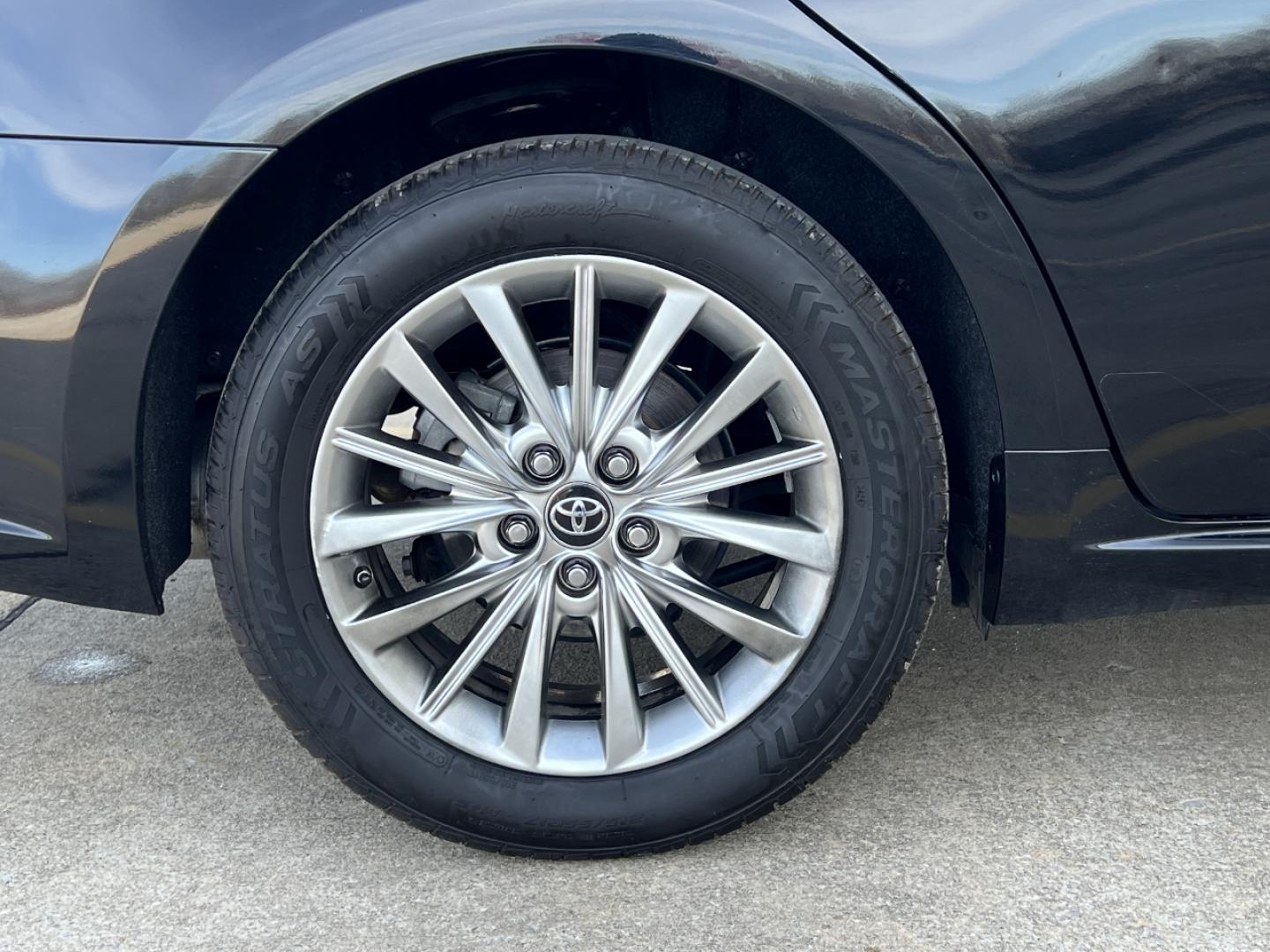 2017 BLACK /Gray Leather TOYOTA AVALON XLE (4T1BK1EB6HU) with an 3.5L V6 engine, Automatic transmission, located at 2990 Old Orchard Rd., Jackson, MO, 63755, 37.354214, -89.612106 - 2017 Toyota Avalon XLE 1-Owner 127xxx miles Front Wheel Drive 3.5L V6 Automatic Leather Navigation Power/Heated/Cooled Seats Heated Rear Seats Backup Camera Sunroof Bluetooth Cruise Power Windows/Locks/Mirrors We have financing available and we accept trades! Fill out a credit applica - Photo#41