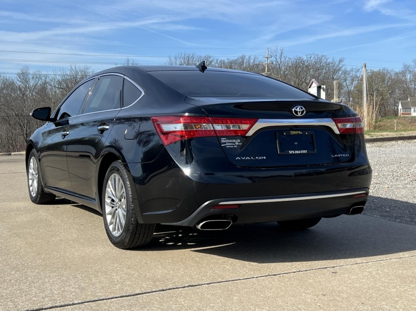 2017 BLACK /Gray Leather TOYOTA AVALON XLE (4T1BK1EB6HU) with an 3.5L V6 engine, Automatic transmission, located at 2990 Old Orchard Rd., Jackson, MO, 63755, 37.354214, -89.612106 - 2017 Toyota Avalon XLE 1-Owner 127xxx miles Front Wheel Drive 3.5L V6 Automatic Leather Navigation Power/Heated/Cooled Seats Heated Rear Seats Backup Camera Sunroof Bluetooth Cruise Power Windows/Locks/Mirrors We have financing available and we accept trades! Fill out a credit applica - Photo#12
