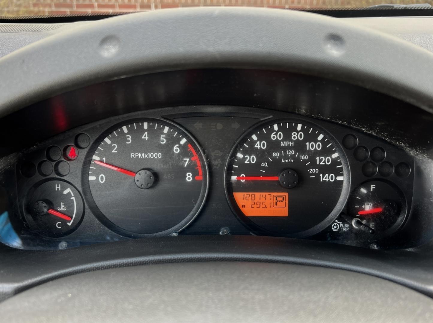 2015 SILVER /Black Cloth NISSAN FRONTIER S (1N6BD0CT5FN) with an 2.5L 4 Cyl. engine, Automatic transmission, located at 2990 Old Orchard Rd., Jackson, MO, 63755, 37.354214, -89.612106 - 2015 Nissan Frontier S 128xxx miles Rear Wheel Drive 2.5L 4 Cyl. Automatic Cruise We have financing available and we accept trades! Fill out a credit application on our website or come by today! If you have any questions, give us a call at (573) 204-7777 or visit our website at firstautocredi - Photo#1