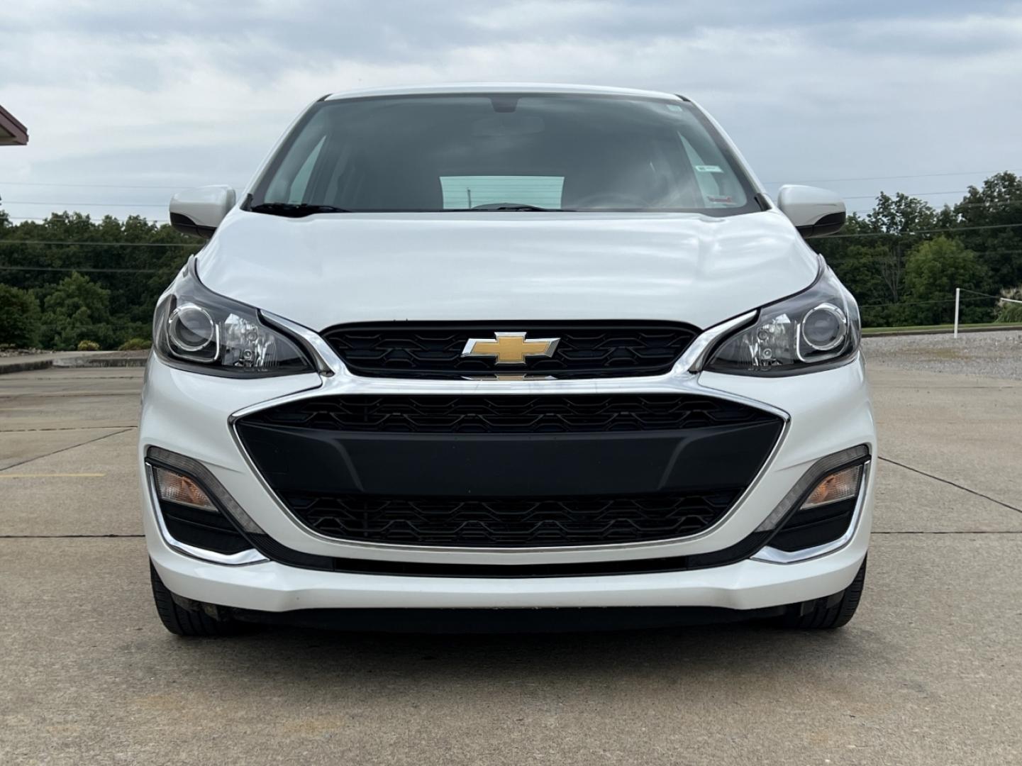 2021 WHITE /Black Cloth CHEVROLET SPARK 1LT (KL8CD6SA8MC) with an 1.4L 4 Cyl. engine, Continuously Variable transmission, located at 506 S. Kingshighway, Cape Girardeau, MO, 63703, (573) 235-5000, 37.294994, -89.556206 - 2021 Chevrolet Spark LT 1-Owner 70xxx miles Front Wheel Drive 1.4L 4 Cyl. Automatic Backup Camera Bluetooth Cruise Power Windows/Locks/Mirrors We have financing available and we accept trades! Fill out a credit application on our website or come by today! If you have any questions, give u - Photo#9