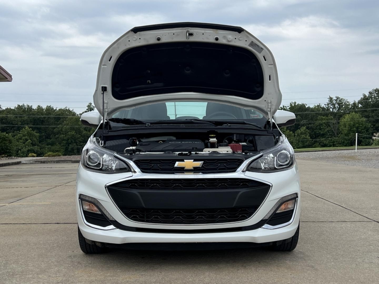 2021 WHITE /Black Cloth CHEVROLET SPARK 1LT (KL8CD6SA8MC) with an 1.4L 4 Cyl. engine, Continuously Variable transmission, located at 506 S. Kingshighway, Cape Girardeau, MO, 63703, (573) 235-5000, 37.294994, -89.556206 - 2021 Chevrolet Spark LT 1-Owner 70xxx miles Front Wheel Drive 1.4L 4 Cyl. Automatic Backup Camera Bluetooth Cruise Power Windows/Locks/Mirrors We have financing available and we accept trades! Fill out a credit application on our website or come by today! If you have any questions, give u - Photo#28