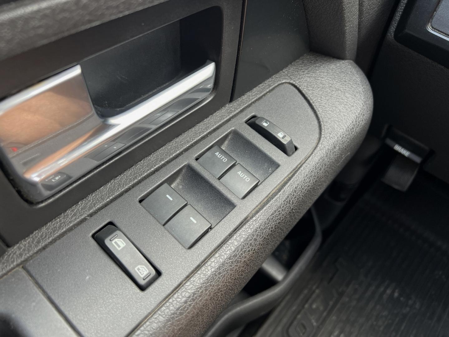 2014 SILVER /Black Suede/Leather Ford F-150 FX4 SuperCrew 5.5-ft. Bed 4WD (1FTFW1ET4EF) with an 3.5L V6 TURBO engine, Automatic transmission, located at 2990 Old Orchard Rd., Jackson, MO, 63755, 37.354214, -89.612106 - 2014 Ford F-150 FX4 Local 1-Owner 127xxx miles 4x4 3.5L V6 Automatic 20" Wheels Navigation Power/Heated/Cooled Seats Backup Camera Sunroof Bluetooth Remote Start Cruise Power Windows/Locks/Mirrors We have financing available and we accept trades! Fill out a credit application on our w - Photo#31