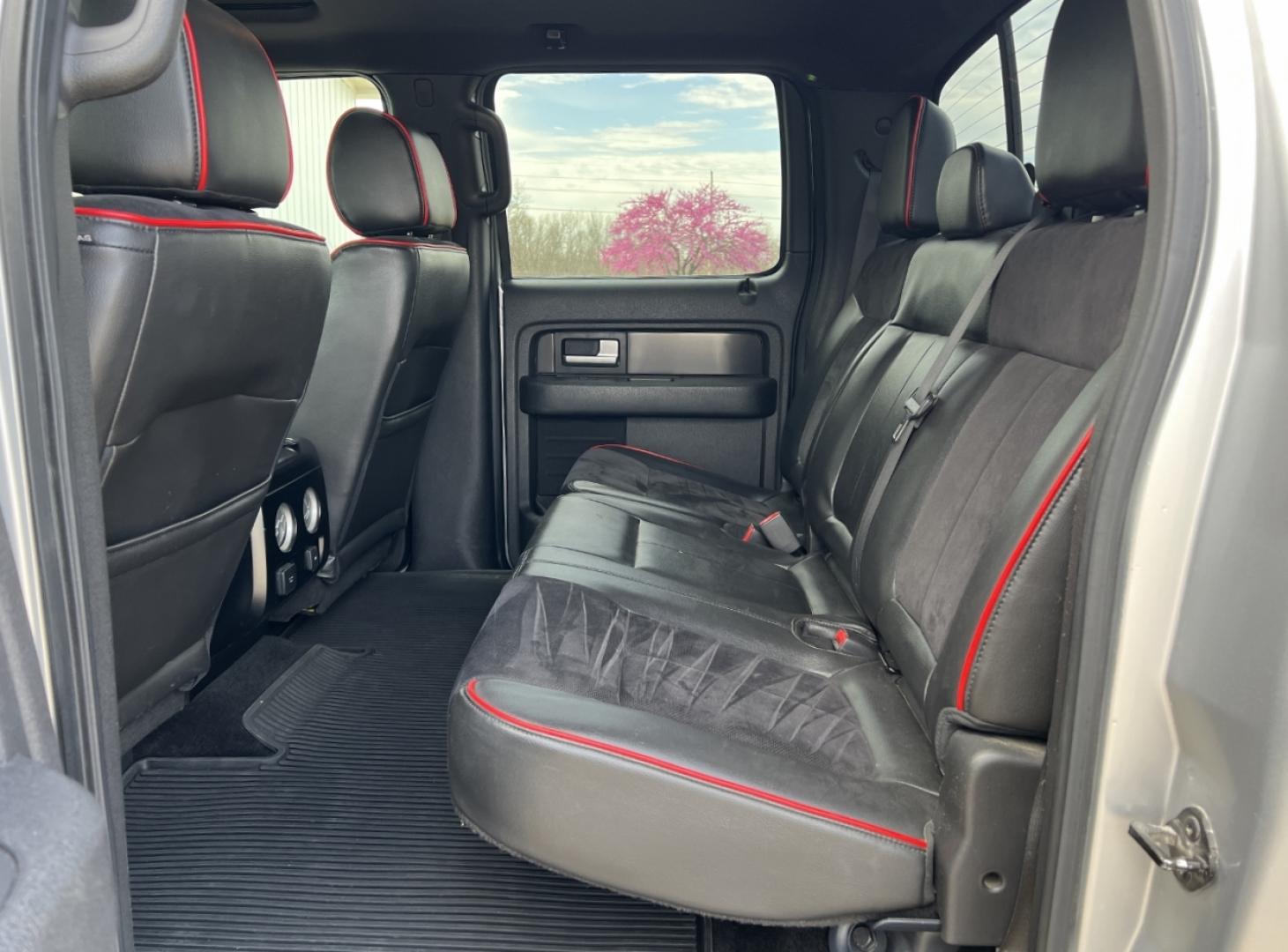 2014 SILVER /Black Suede/Leather Ford F-150 FX4 SuperCrew 5.5-ft. Bed 4WD (1FTFW1ET4EF) with an 3.5L V6 TURBO engine, Automatic transmission, located at 2990 Old Orchard Rd., Jackson, MO, 63755, 37.354214, -89.612106 - 2014 Ford F-150 FX4 Local 1-Owner 127xxx miles 4x4 3.5L V6 Automatic 20" Wheels Navigation Power/Heated/Cooled Seats Backup Camera Sunroof Bluetooth Remote Start Cruise Power Windows/Locks/Mirrors We have financing available and we accept trades! Fill out a credit application on our w - Photo#20