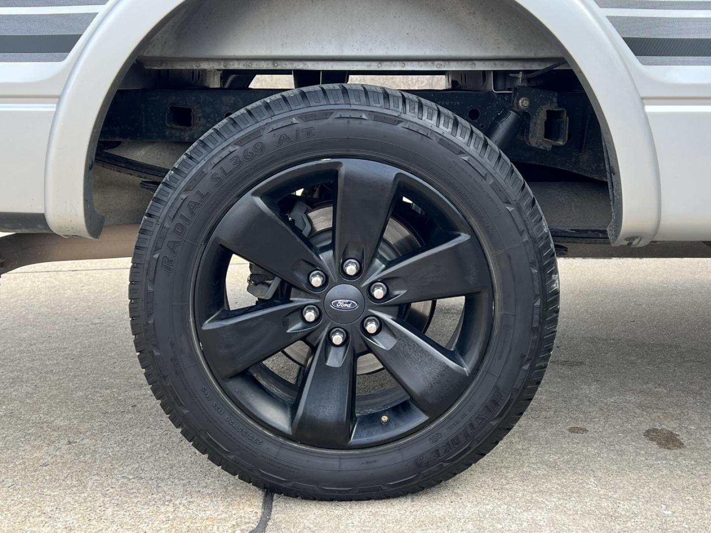 2014 SILVER /Black Suede/Leather Ford F-150 FX4 SuperCrew 5.5-ft. Bed 4WD (1FTFW1ET4EF) with an 3.5L V6 TURBO engine, Automatic transmission, located at 2990 Old Orchard Rd., Jackson, MO, 63755, 37.354214, -89.612106 - 2014 Ford F-150 FX4 Local 1-Owner 127xxx miles 4x4 3.5L V6 Automatic 20" Wheels Navigation Power/Heated/Cooled Seats Backup Camera Sunroof Bluetooth Remote Start Cruise Power Windows/Locks/Mirrors We have financing available and we accept trades! Fill out a credit application on our w - Photo#43