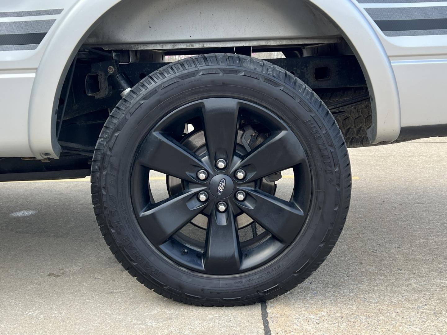 2014 SILVER /Black Suede/Leather Ford F-150 FX4 SuperCrew 5.5-ft. Bed 4WD (1FTFW1ET4EF) with an 3.5L V6 TURBO engine, Automatic transmission, located at 2990 Old Orchard Rd., Jackson, MO, 63755, 37.354214, -89.612106 - 2014 Ford F-150 FX4 Local 1-Owner 127xxx miles 4x4 3.5L V6 Automatic 20" Wheels Navigation Power/Heated/Cooled Seats Backup Camera Sunroof Bluetooth Remote Start Cruise Power Windows/Locks/Mirrors We have financing available and we accept trades! Fill out a credit application on our w - Photo#42