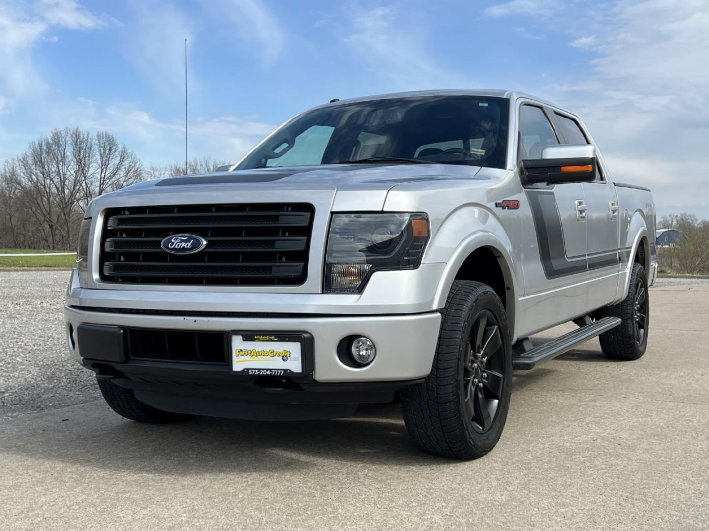 2014 SILVER /Black Suede/Leather Ford F-150 FX4 SuperCrew 5.5-ft. Bed 4WD (1FTFW1ET4EF) with an 3.5L V6 TURBO engine, Automatic transmission, located at 2990 Old Orchard Rd., Jackson, MO, 63755, 37.354214, -89.612106 - 2014 Ford F-150 FX4 Local 1-Owner 127xxx miles 4x4 3.5L V6 Automatic 20" Wheels Navigation Power/Heated/Cooled Seats Backup Camera Sunroof Bluetooth Remote Start Cruise Power Windows/Locks/Mirrors We have financing available and we accept trades! Fill out a credit application on our w - Photo#9