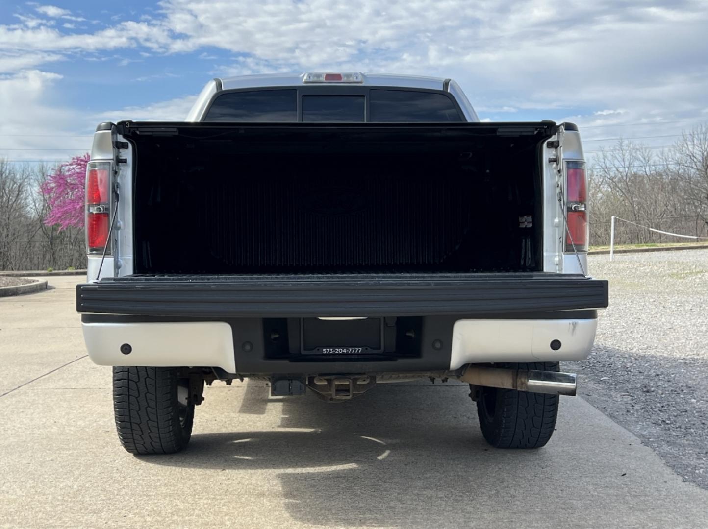 2014 SILVER /Black Suede/Leather Ford F-150 FX4 SuperCrew 5.5-ft. Bed 4WD (1FTFW1ET4EF) with an 3.5L V6 TURBO engine, Automatic transmission, located at 2990 Old Orchard Rd., Jackson, MO, 63755, 37.354214, -89.612106 - 2014 Ford F-150 FX4 Local 1-Owner 127xxx miles 4x4 3.5L V6 Automatic 20" Wheels Navigation Power/Heated/Cooled Seats Backup Camera Sunroof Bluetooth Remote Start Cruise Power Windows/Locks/Mirrors We have financing available and we accept trades! Fill out a credit application on our w - Photo#22