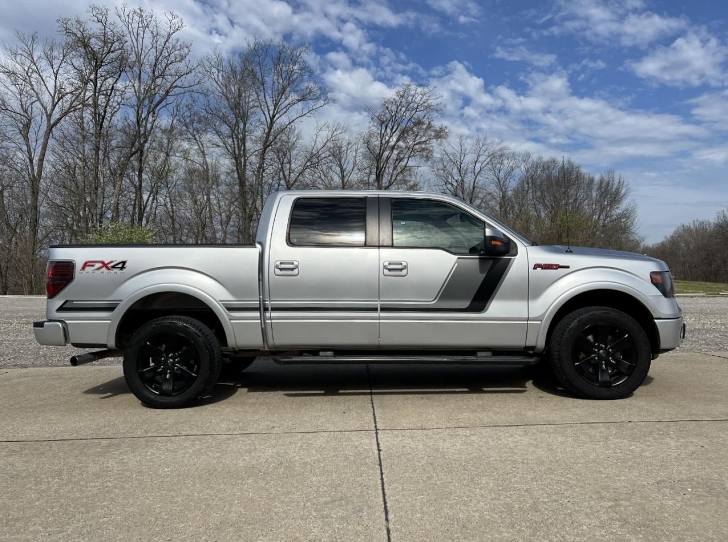 2014 SILVER /Black Suede/Leather Ford F-150 FX4 SuperCrew 5.5-ft. Bed 4WD (1FTFW1ET4EF) with an 3.5L V6 TURBO engine, Automatic transmission, located at 2990 Old Orchard Rd., Jackson, MO, 63755, 37.354214, -89.612106 - 2014 Ford F-150 FX4 Local 1-Owner 127xxx miles 4x4 3.5L V6 Automatic 20" Wheels Navigation Power/Heated/Cooled Seats Backup Camera Sunroof Bluetooth Remote Start Cruise Power Windows/Locks/Mirrors We have financing available and we accept trades! Fill out a credit application on our w - Photo#11