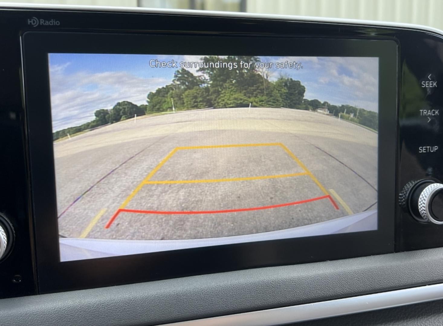 2020 WHITE /Gray HYUNDAI SONATA SE (5NPEG4JA1LH) with an 2.5L 4 Cyl. engine, Automatic transmission, located at 506 S. Kingshighway, Cape Girardeau, MO, 63703, (573) 235-5000, 37.294994, -89.556206 - 2020 Hyundai Sonata SE 95xxx miles Front Wheel Drive 2.5L 4 Cyl. Automatic Backup Camera Bluetooth Cruise Power Windows/Locks/Mirrors We have financing available and we accept trades! Fill out a credit application on our website or come by today! If you have any questions, give us a call a - Photo#2