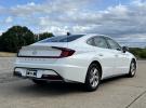 2020 WHITE /Gray HYUNDAI SONATA SE (5NPEG4JA1LH) with an 2.5L 4 Cyl. engine, Automatic transmission, located at 506 S. Kingshighway, Cape Girardeau, MO, 63703, (573) 235-5000, 37.294994, -89.556206 - 2020 Hyundai Sonata SE 95xxx miles Front Wheel Drive 2.5L 4 Cyl. Automatic Backup Camera Bluetooth Cruise Power Windows/Locks/Mirrors We have financing available and we accept trades! Fill out a credit application on our website or come by today! If you have any questions, give us a call a - Photo#6