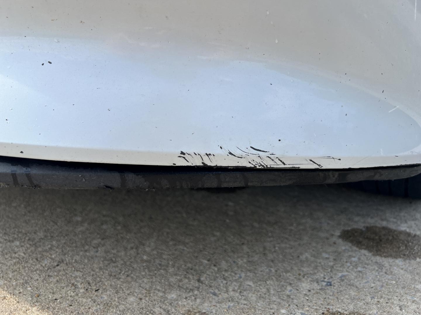 2020 WHITE /Gray HYUNDAI SONATA SE (5NPEG4JA1LH) with an 2.5L 4 Cyl. engine, Automatic transmission, located at 506 S. Kingshighway, Cape Girardeau, MO, 63703, (573) 235-5000, 37.294994, -89.556206 - 2020 Hyundai Sonata SE 95xxx miles Front Wheel Drive 2.5L 4 Cyl. Automatic Backup Camera Bluetooth Cruise Power Windows/Locks/Mirrors We have financing available and we accept trades! Fill out a credit application on our website or come by today! If you have any questions, give us a call a - Photo#38