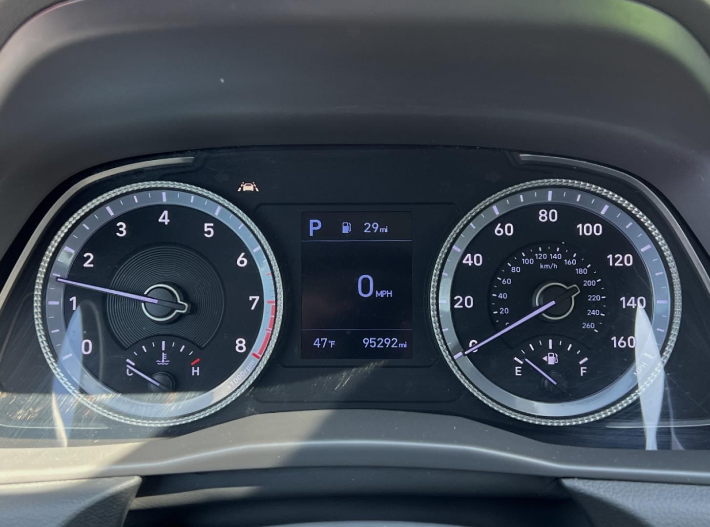 2020 WHITE /Gray HYUNDAI SONATA SE (5NPEG4JA1LH) with an 2.5L 4 Cyl. engine, Automatic transmission, located at 506 S. Kingshighway, Cape Girardeau, MO, 63703, (573) 235-5000, 37.294994, -89.556206 - 2020 Hyundai Sonata SE 95xxx miles Front Wheel Drive 2.5L 4 Cyl. Automatic Backup Camera Bluetooth Cruise Power Windows/Locks/Mirrors We have financing available and we accept trades! Fill out a credit application on our website or come by today! If you have any questions, give us a call a - Photo#1