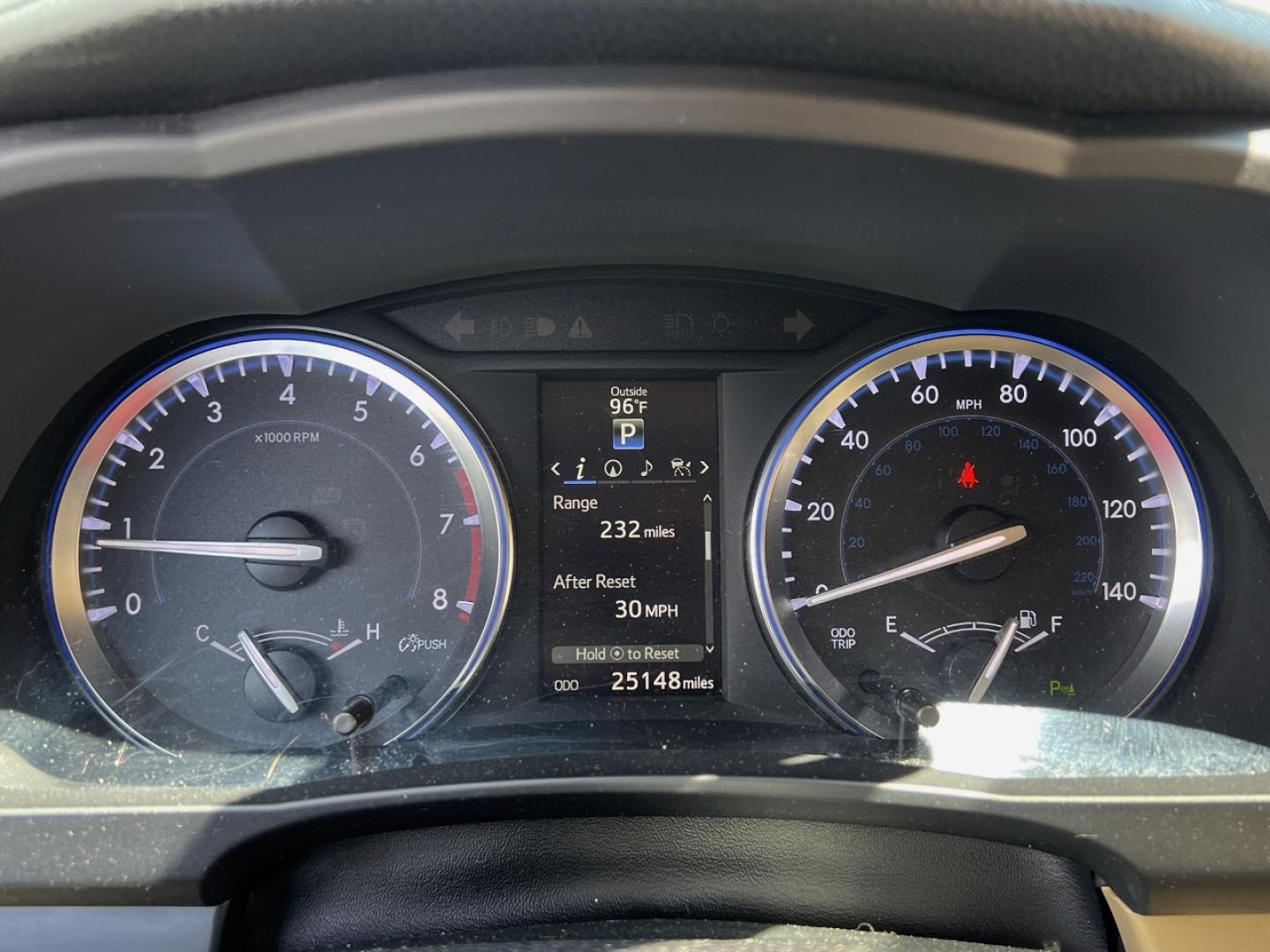 2014 GOLD /Tan Leather TOYOTA HIGHLANDER LIMITED (5TDYKRFH5ES) with an 3.5L V6 engine, Automatic transmission, located at 2990 Old Orchard Rd., Jackson, MO, 63755, 37.354214, -89.612106 - We have financing available and we accept trades! Fill out a credit application on our website or come by today! If you have any questions, give us a call at (573) 204-7777 or visit our website at firstautocredit.com. - Photo#1