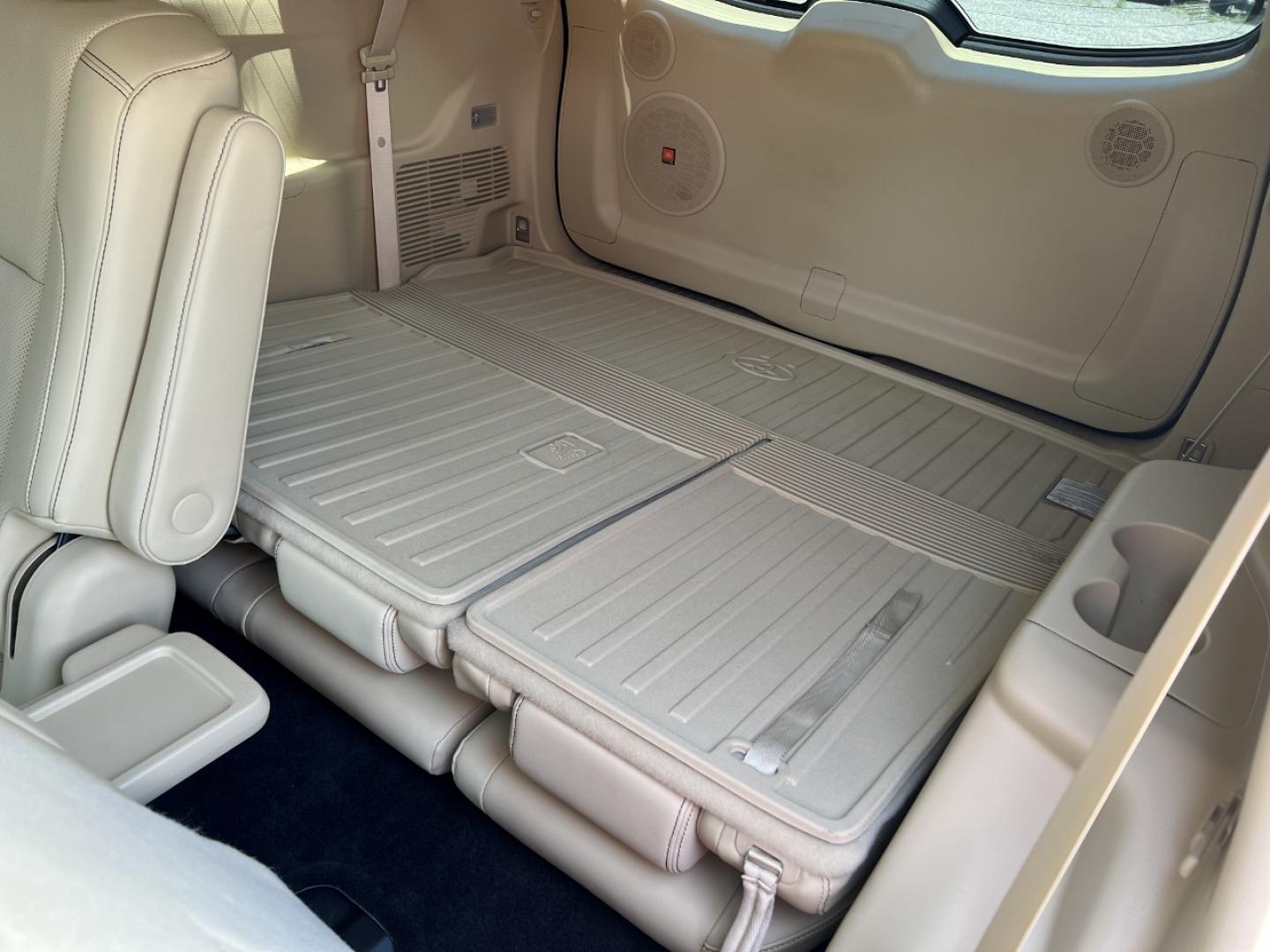 2014 GOLD /Tan Leather TOYOTA HIGHLANDER LIMITED (5TDYKRFH5ES) with an 3.5L V6 engine, Automatic transmission, located at 2990 Old Orchard Rd., Jackson, MO, 63755, 37.354214, -89.612106 - We have financing available and we accept trades! Fill out a credit application on our website or come by today! If you have any questions, give us a call at (573) 204-7777 or visit our website at firstautocredit.com. - Photo#9