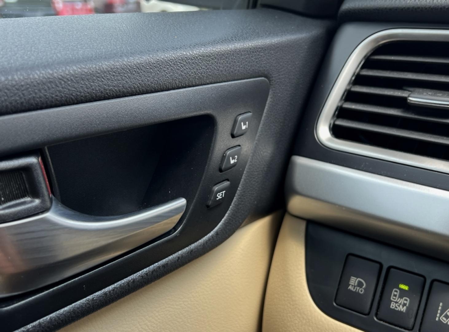 2014 GOLD /Tan Leather TOYOTA HIGHLANDER LIMITED (5TDYKRFH5ES) with an 3.5L V6 engine, Automatic transmission, located at 2990 Old Orchard Rd., Jackson, MO, 63755, 37.354214, -89.612106 - 2014 Toyota Highlander Limited 1-Owner Only 25xxx miles Front Wheel Drive 3.5L V6 Automatic Leather 3rd Row Navigation Power/Heated/Cooled Seats Backup Camera Sunroof Bluetooth Cruise Power Windows/Locks/Mirrors We have financing available and we accept trades! Fill out a credit appl - Photo#33