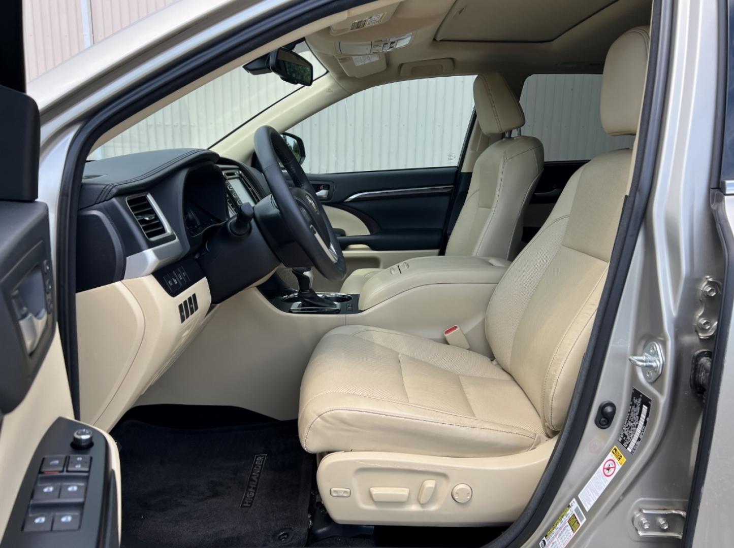 2014 GOLD /Tan Leather TOYOTA HIGHLANDER LIMITED (5TDYKRFH5ES) with an 3.5L V6 engine, Automatic transmission, located at 2990 Old Orchard Rd., Jackson, MO, 63755, 37.354214, -89.612106 - 2014 Toyota Highlander Limited 1-Owner Only 25xxx miles Front Wheel Drive 3.5L V6 Automatic Leather 3rd Row Navigation Power/Heated/Cooled Seats Backup Camera Sunroof Bluetooth Cruise Power Windows/Locks/Mirrors We have financing available and we accept trades! Fill out a credit appl - Photo#15