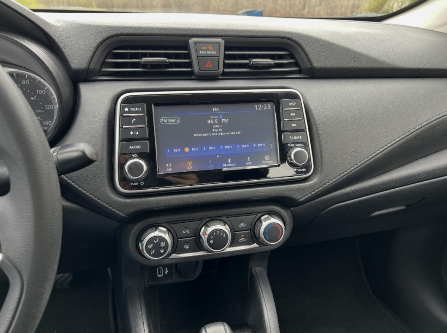 2021 WHITE /Black Cloth NISSAN VERSA S (3N1CN8DV6ML) with an 1.6L 4 Cyl. engine, Continuously Variable transmission, located at 506 S. Kingshighway, Cape Girardeau, MO, 63703, 37.294994, -89.556206 - 2021 Nissan Versa S 1-Owner 82xxx miles Front Wheel Drive 1.6L 4 Cyl. Automatic Backup Camera Bluetooth Cruise Power Windows/Locks/Mirrors We have financing available and we accept trades! Fill out a credit application on our website or come by today! If you have any questions, give us a - Photo#21