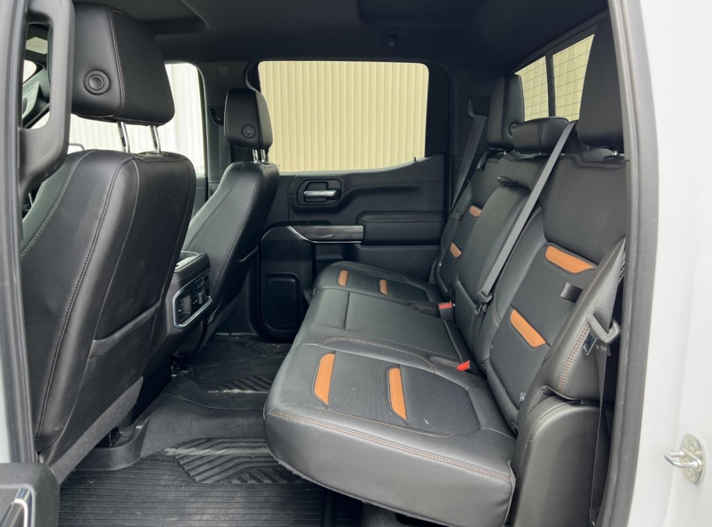 2020 WHITE /Black Leather GMC SIERRA 1500 AT4 (1GTP9EEDXLZ) with an 5.3L V8 engine, Automatic transmission, located at 2990 Old Orchard Rd., Jackson, MO, 63755, 37.354214, -89.612106 - We have financing available and we accept trades! Fill out a credit application on our website or come by today! If you have any questions, give us a call at (573) 204-7777 or visit our website at firstautocredit.com. - Photo#9