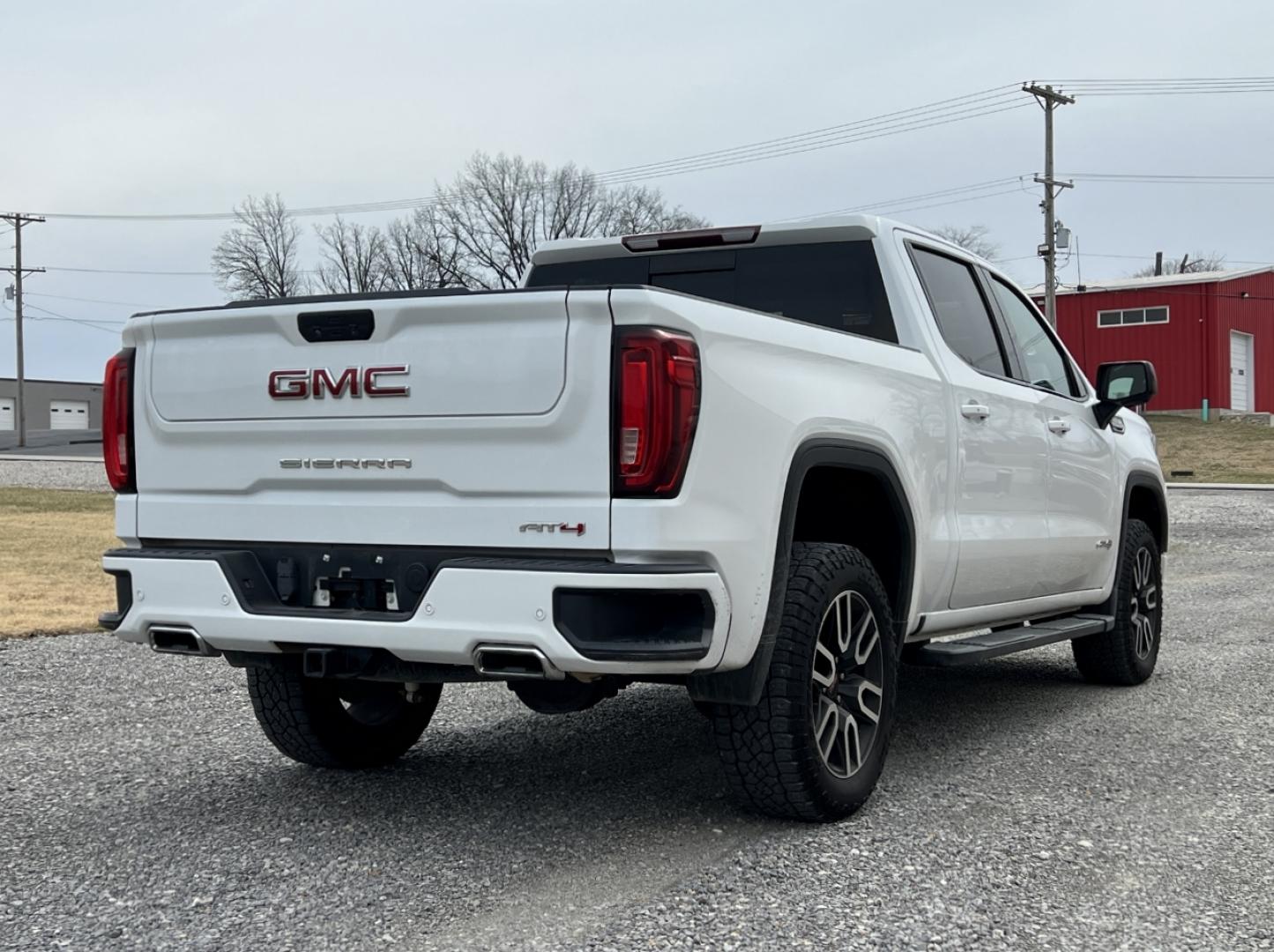 2020 WHITE /Black Leather GMC SIERRA 1500 AT4 (1GTP9EEDXLZ) with an 5.3L V8 engine, Automatic transmission, located at 2990 Old Orchard Rd., Jackson, MO, 63755, 37.354214, -89.612106 - We have financing available and we accept trades! Fill out a credit application on our website or come by today! If you have any questions, give us a call at (573) 204-7777 or visit our website at firstautocredit.com. - Photo#11