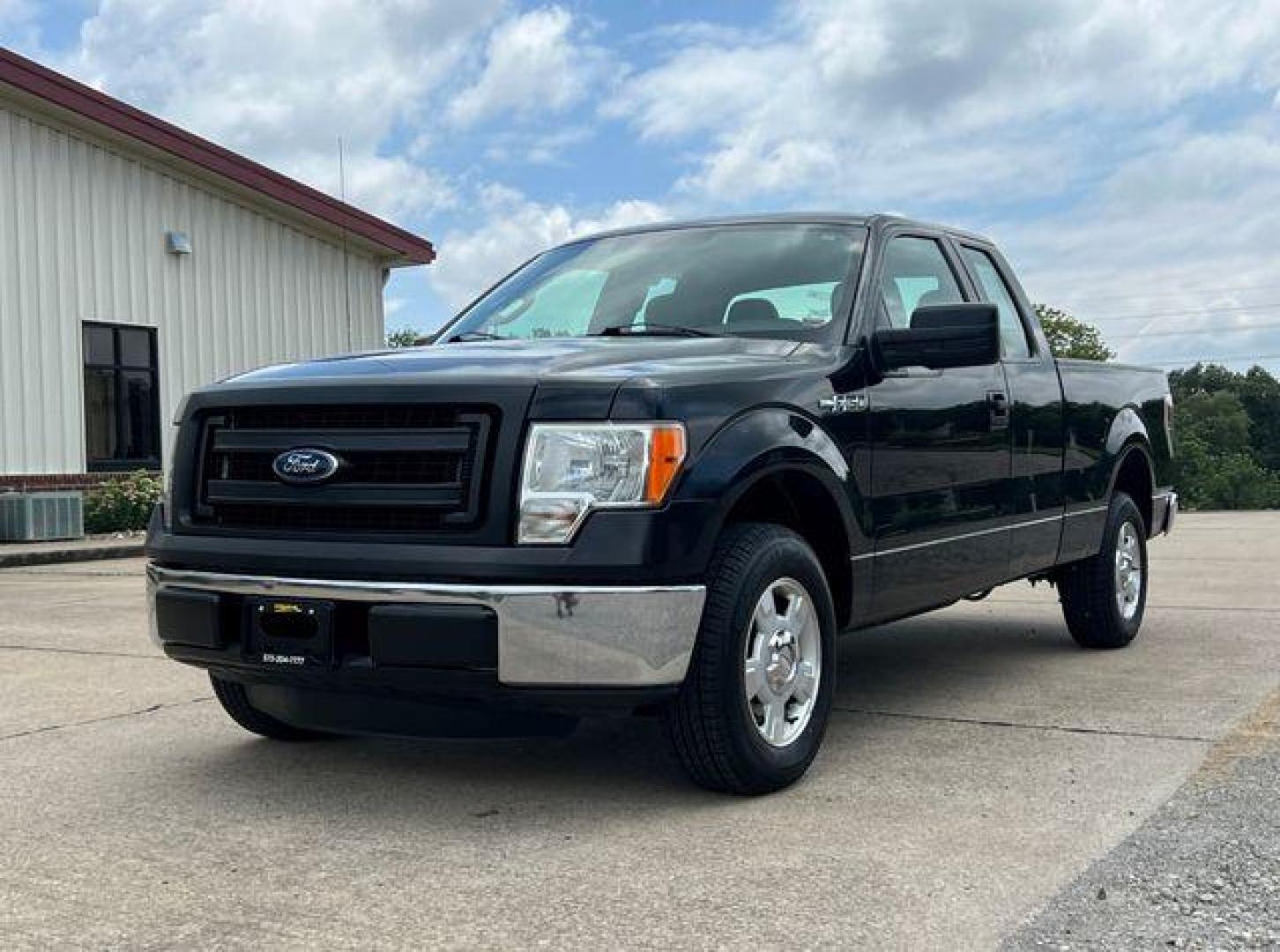 2013 BLACK /Gray Cloth FORD F150 XL (1FTEX1CM4DF) with an 3.7L V6 engine, Automatic transmission, located at 2990 Old Orchard Rd., Jackson, MO, 63755, 37.354214, -89.612106 - 2013 Ford F-150 XL 1-Owner 167xxx miles Rear Wheel Drive 3.7L V6 Automatic Bluetooth Cruise Power Windows/Locks/Mirrors We have financing available and we accept trades! Fill out a credit application on our website or come by today! If you have any questions, give us a call at (573) 204-77 - Photo#1