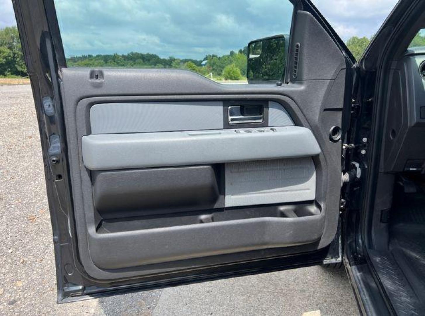 2013 BLACK /Gray Cloth FORD F150 XL (1FTEX1CM4DF) with an 3.7L V6 engine, Automatic transmission, located at 2990 Old Orchard Rd., Jackson, MO, 63755, 37.354214, -89.612106 - 2013 Ford F-150 XL 1-Owner 167xxx miles Rear Wheel Drive 3.7L V6 Automatic Bluetooth Cruise Power Windows/Locks/Mirrors We have financing available and we accept trades! Fill out a credit application on our website or come by today! If you have any questions, give us a call at (573) 204-77 - Photo#8