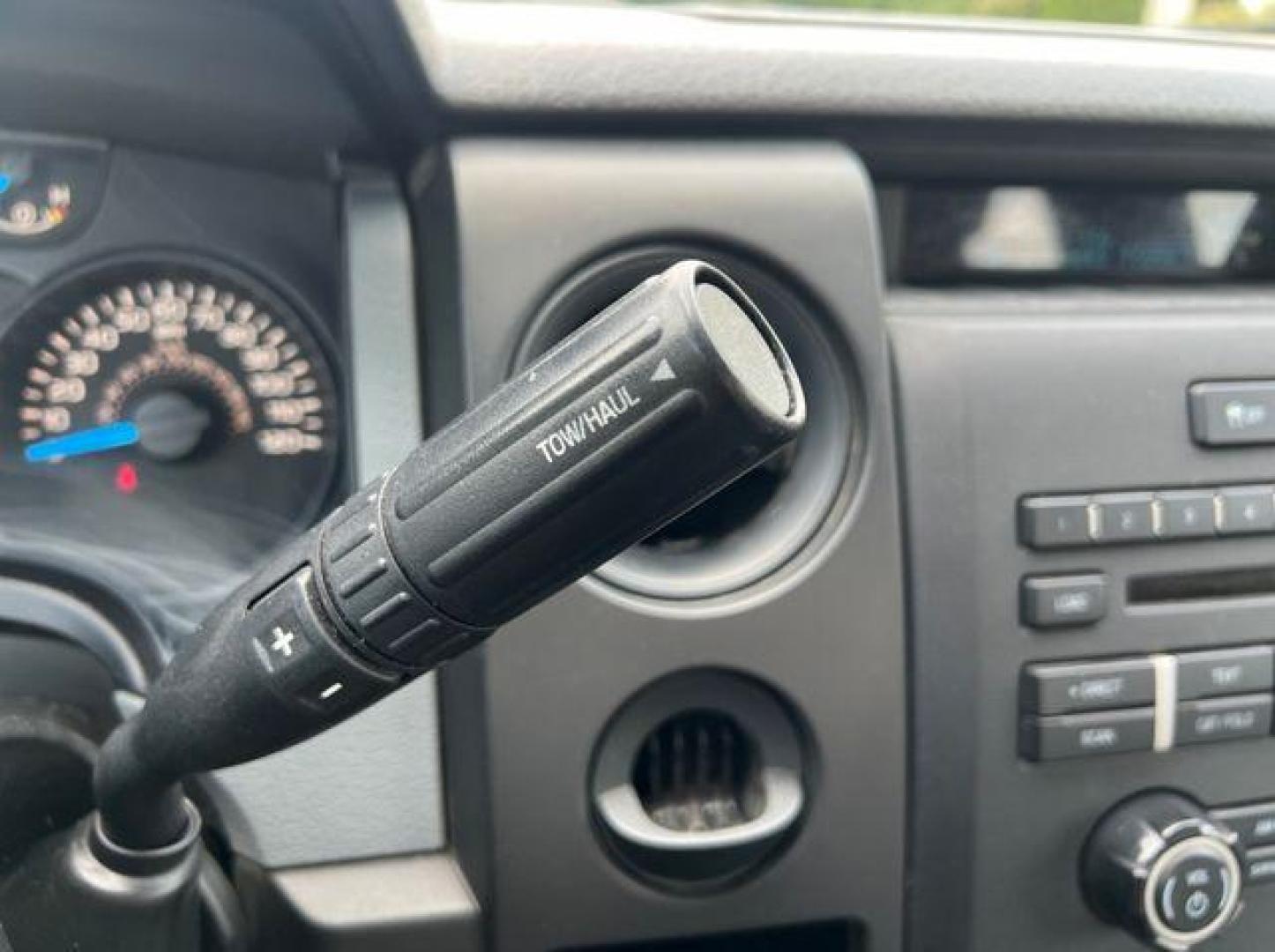 2013 BLACK /Gray Cloth FORD F150 XL (1FTEX1CM4DF) with an 3.7L V6 engine, Automatic transmission, located at 2990 Old Orchard Rd., Jackson, MO, 63755, 37.354214, -89.612106 - 2013 Ford F-150 XL 1-Owner 167xxx miles Rear Wheel Drive 3.7L V6 Automatic Bluetooth Cruise Power Windows/Locks/Mirrors We have financing available and we accept trades! Fill out a credit application on our website or come by today! If you have any questions, give us a call at (573) 204-77 - Photo#22