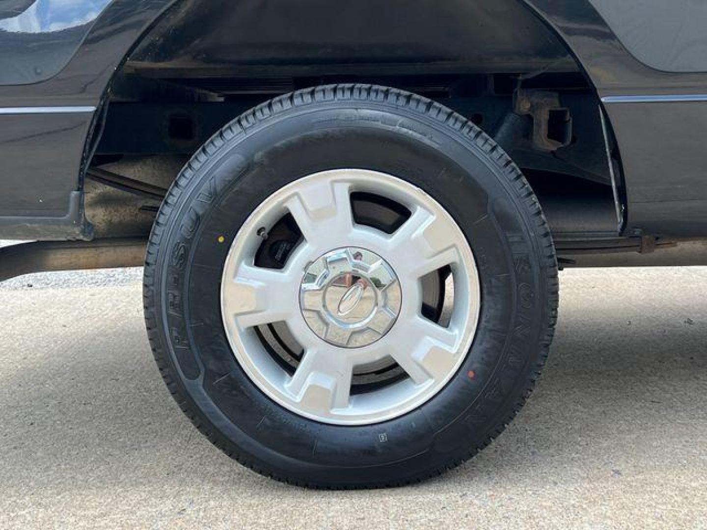 2013 BLACK /Gray Cloth FORD F150 XL (1FTEX1CM4DF) with an 3.7L V6 engine, Automatic transmission, located at 2990 Old Orchard Rd., Jackson, MO, 63755, 37.354214, -89.612106 - 2013 Ford F-150 XL 1-Owner 167xxx miles Rear Wheel Drive 3.7L V6 Automatic Bluetooth Cruise Power Windows/Locks/Mirrors We have financing available and we accept trades! Fill out a credit application on our website or come by today! If you have any questions, give us a call at (573) 204-77 - Photo#31