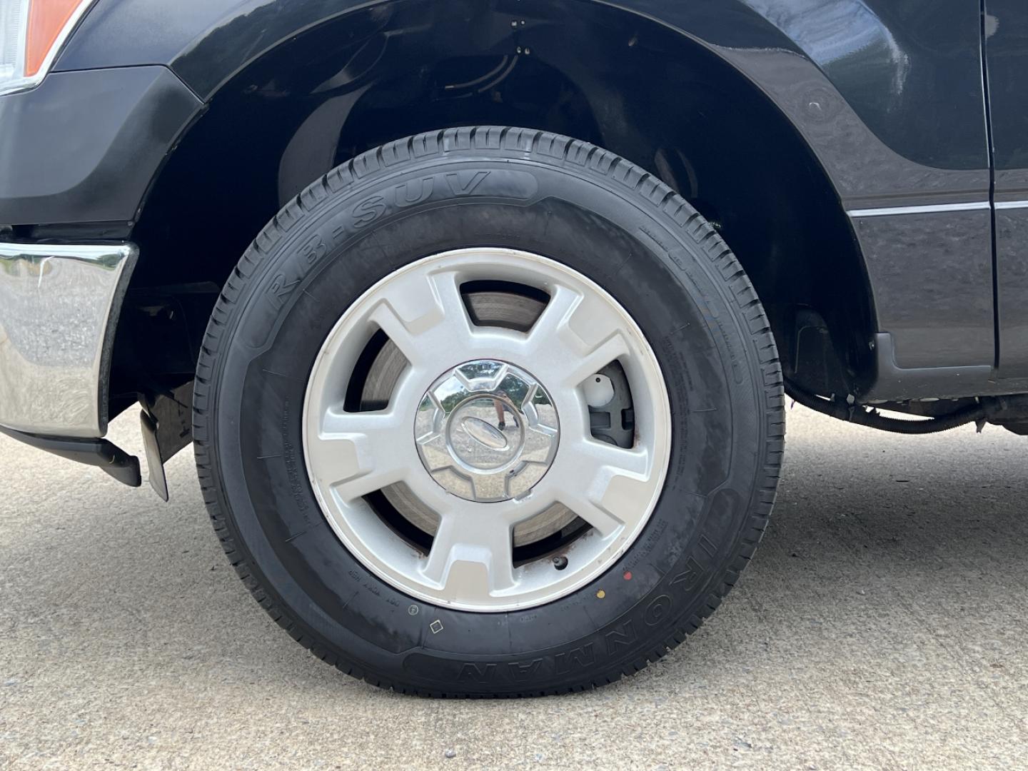 2013 BLACK /Gray Cloth FORD F150 XL (1FTEX1CM4DF) with an 3.7L V6 engine, Automatic transmission, located at 506 S. Kingshighway, Cape Girardeau, MO, 63703, (573) 235-5000, 37.294994, -89.556206 - 2013 Ford F-150 XL 1-Owner 167xxx miles Rear Wheel Drive 3.7L V6 Automatic Bluetooth Cruise Power Windows/Locks/Mirrors We have financing available and we accept trades! Fill out a credit application on our website or come by today! If you have any questions, give us a call at (573) 235-50 - Photo#29