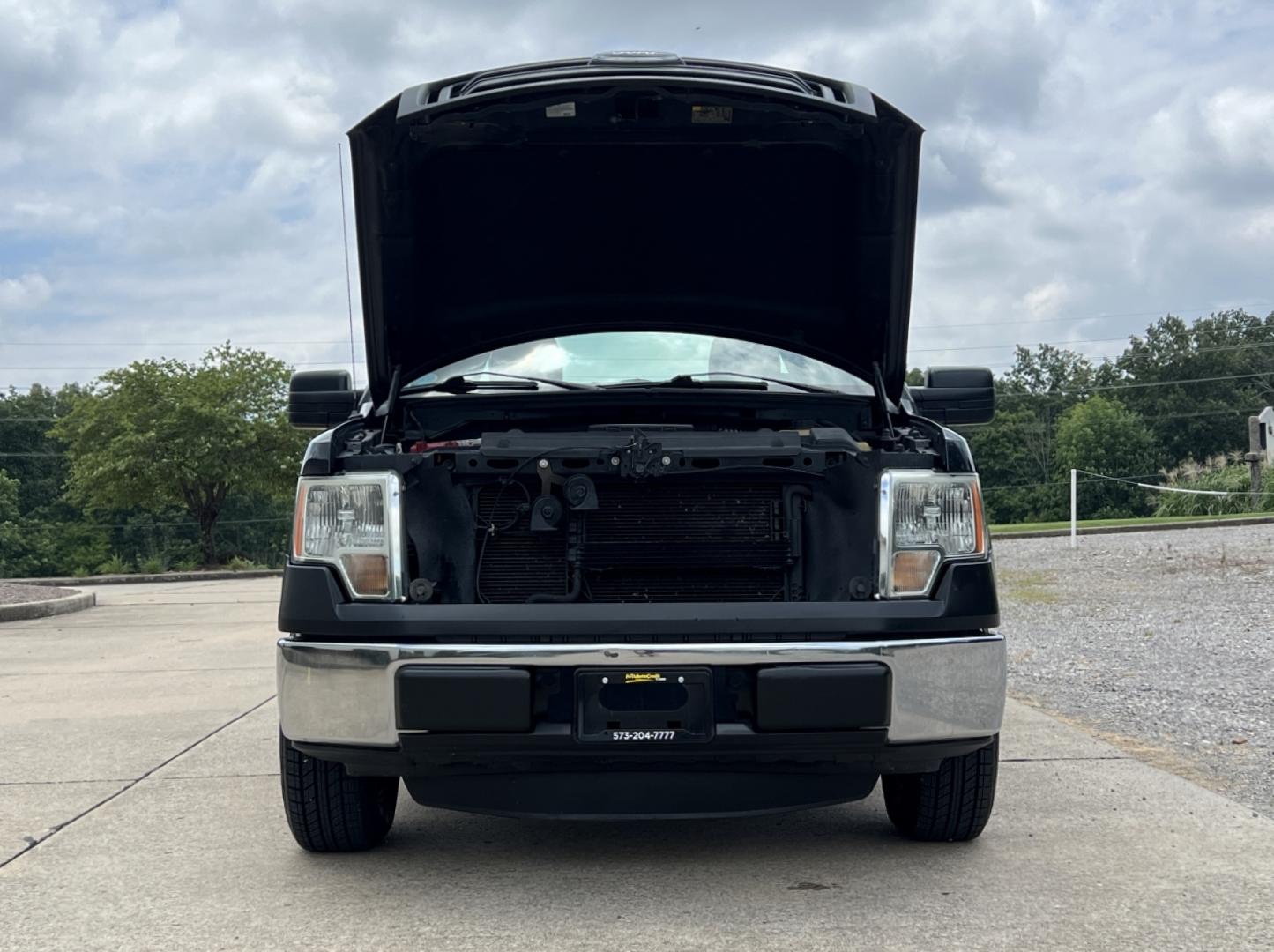 2013 BLACK /Gray Cloth FORD F150 XL (1FTEX1CM4DF) with an 3.7L V6 engine, Automatic transmission, located at 506 S. Kingshighway, Cape Girardeau, MO, 63703, (573) 235-5000, 37.294994, -89.556206 - 2013 Ford F-150 XL 1-Owner 167xxx miles Rear Wheel Drive 3.7L V6 Automatic Bluetooth Cruise Power Windows/Locks/Mirrors We have financing available and we accept trades! Fill out a credit application on our website or come by today! If you have any questions, give us a call at (573) 235-50 - Photo#27