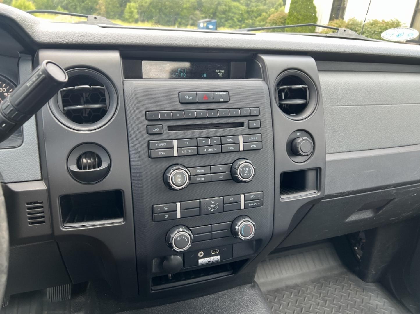 2013 BLACK /Gray Cloth FORD F150 XL (1FTEX1CM4DF) with an 3.7L V6 engine, Automatic transmission, located at 506 S. Kingshighway, Cape Girardeau, MO, 63703, (573) 235-5000, 37.294994, -89.556206 - 2013 Ford F-150 XL 1-Owner 167xxx miles Rear Wheel Drive 3.7L V6 Automatic Bluetooth Cruise Power Windows/Locks/Mirrors We have financing available and we accept trades! Fill out a credit application on our website or come by today! If you have any questions, give us a call at (573) 235-50 - Photo#21