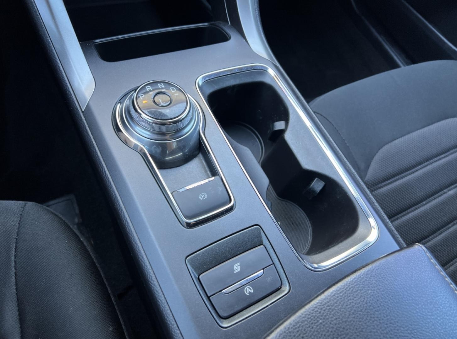 2020 BLACK /Black Cloth FORD FUSION SE (3FA6P0HD4LR) with an 1.5L 4 Cyl. engine, Automatic transmission, located at 2990 Old Orchard Rd., Jackson, MO, 63755, 37.354214, -89.612106 - 2020 Ford Fusion SE 114xxx miles Front Wheel Drive 1.5L 4 Cyl. Automatic New Tires Power Driver Seat Backup Camera Sunroof Bluetooth Cruise Power Windows/Locks/Mirrors We have financing available and we accept trades! Fill out a credit application on our website or come by today! If you - Photo#23