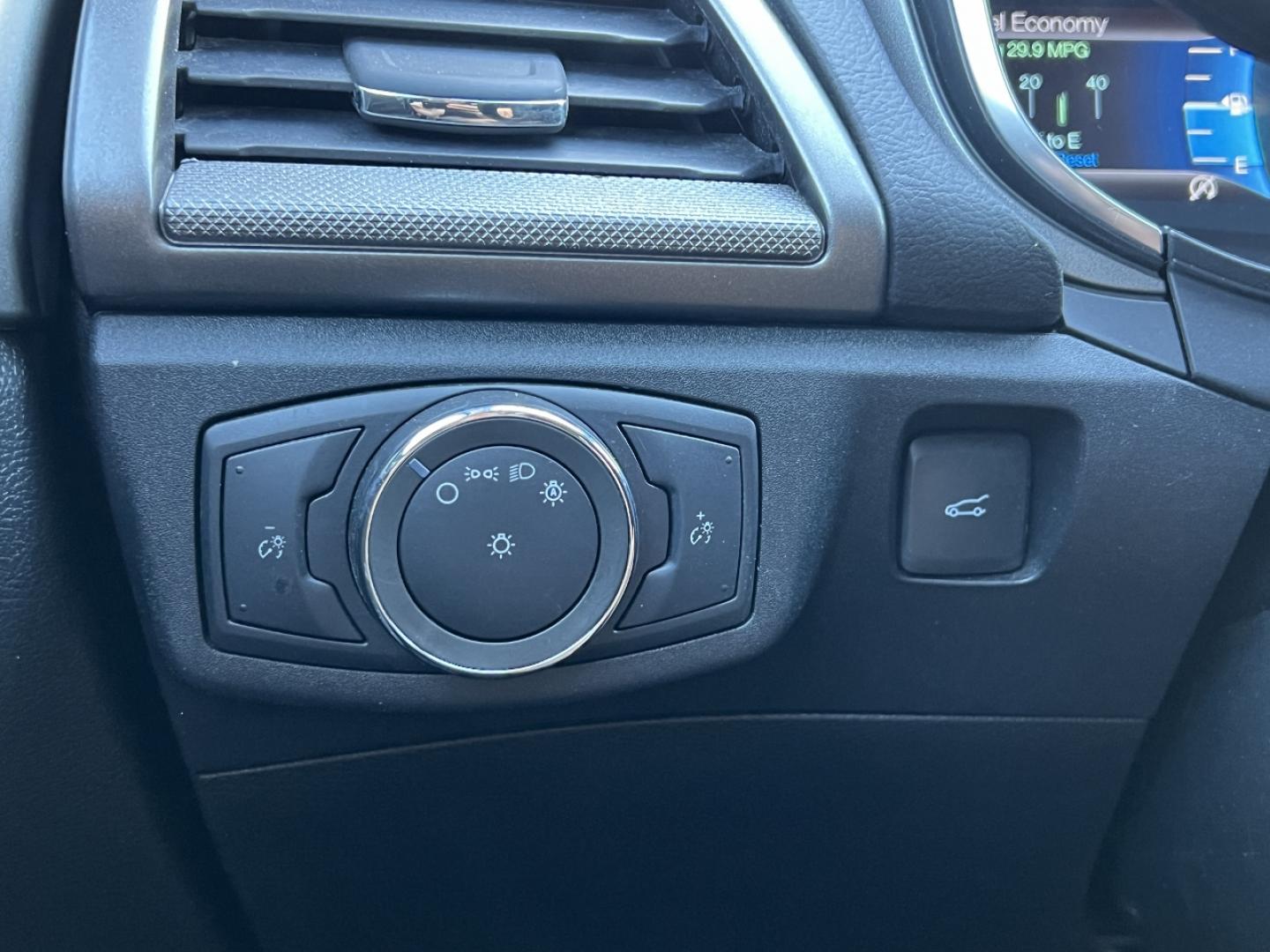 2020 BLACK /Black Cloth FORD FUSION SE (3FA6P0HD4LR) with an 1.5L 4 Cyl. engine, Automatic transmission, located at 2990 Old Orchard Rd., Jackson, MO, 63755, 37.354214, -89.612106 - 2020 Ford Fusion SE 114xxx miles Front Wheel Drive 1.5L 4 Cyl. Automatic New Tires Power Driver Seat Backup Camera Sunroof Bluetooth Cruise Power Windows/Locks/Mirrors We have financing available and we accept trades! Fill out a credit application on our website or come by today! If you - Photo#30