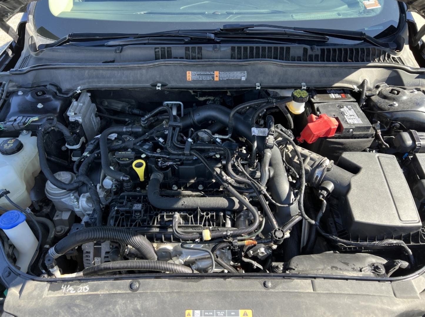 2020 BLACK /Black Cloth FORD FUSION SE (3FA6P0HD4LR) with an 1.5L 4 Cyl. engine, Automatic transmission, located at 2990 Old Orchard Rd., Jackson, MO, 63755, 37.354214, -89.612106 - 2020 Ford Fusion SE 114xxx miles Front Wheel Drive 1.5L 4 Cyl. Automatic New Tires Power Driver Seat Backup Camera Sunroof Bluetooth Cruise Power Windows/Locks/Mirrors We have financing available and we accept trades! Fill out a credit application on our website or come by today! If you - Photo#34