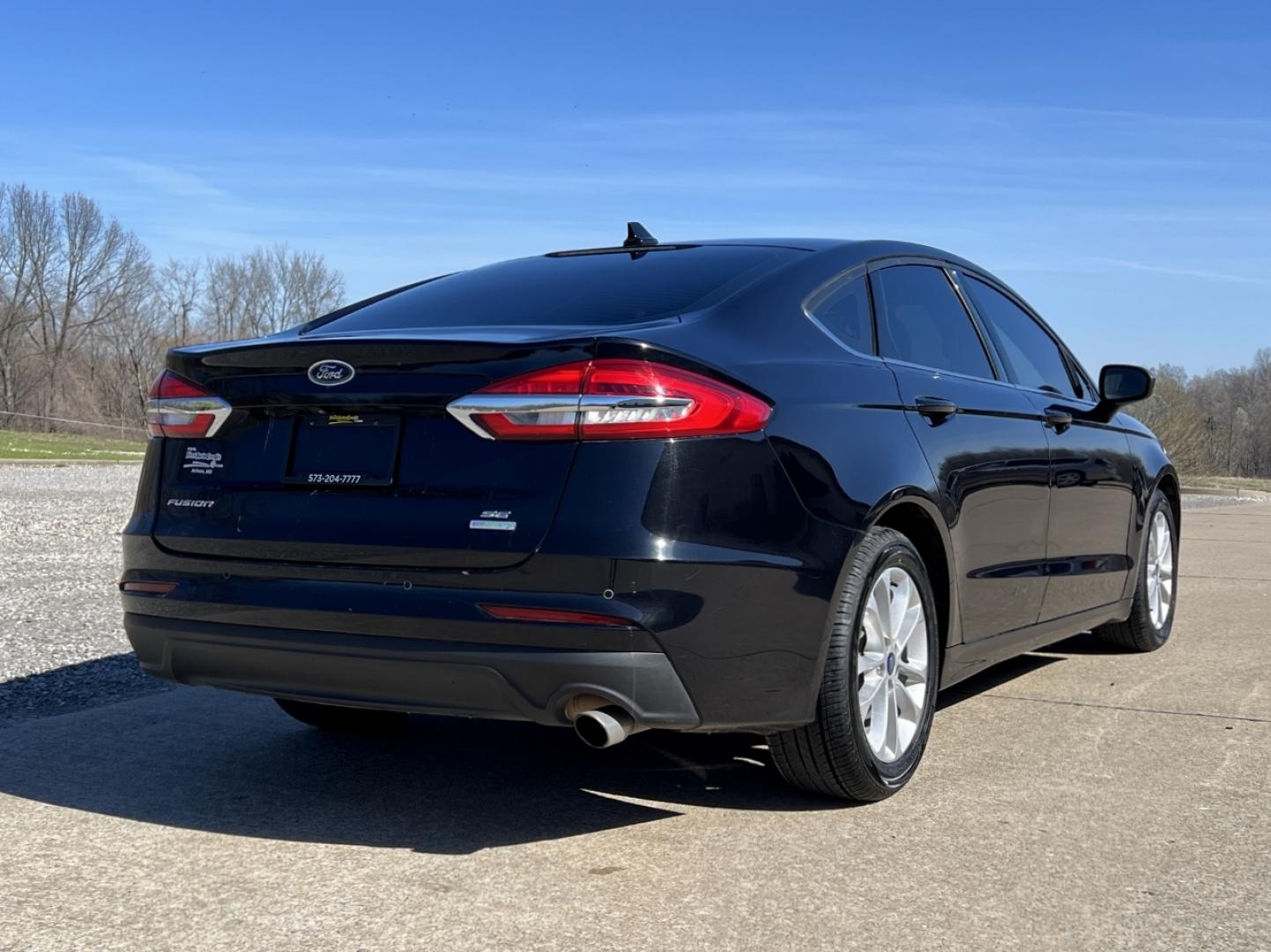 2020 BLACK /Black Cloth FORD FUSION SE (3FA6P0HD4LR) with an 1.5L 4 Cyl. engine, Automatic transmission, located at 2990 Old Orchard Rd., Jackson, MO, 63755, 37.354214, -89.612106 - 2020 Ford Fusion SE 114xxx miles Front Wheel Drive 1.5L 4 Cyl. Automatic New Tires Power Driver Seat Backup Camera Sunroof Bluetooth Cruise Power Windows/Locks/Mirrors We have financing available and we accept trades! Fill out a credit application on our website or come by today! If you - Photo#8