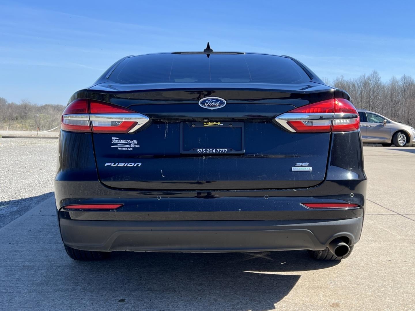 2020 BLACK /Black Cloth FORD FUSION SE (3FA6P0HD4LR) with an 1.5L 4 Cyl. engine, Automatic transmission, located at 2990 Old Orchard Rd., Jackson, MO, 63755, 37.354214, -89.612106 - 2020 Ford Fusion SE 114xxx miles Front Wheel Drive 1.5L 4 Cyl. Automatic New Tires Power Driver Seat Backup Camera Sunroof Bluetooth Cruise Power Windows/Locks/Mirrors We have financing available and we accept trades! Fill out a credit application on our website or come by today! If you - Photo#10