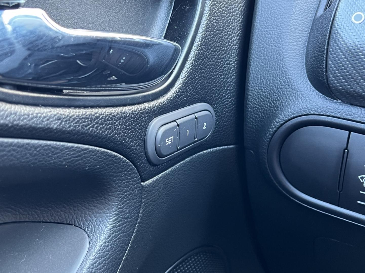 2018 BLUE /Black Leather KIA FORTE SX (3KPFN5A36JE) with an 1.6L 4 Cyl. engine, 6-Speed Manual transmission, located at 2990 Old Orchard Rd., Jackson, MO, 63755, 37.354214, -89.612106 - 2018 Kia Forte SX 1-Owner Only 59xxx miles Front Wheel Drive 1.6L 4 Cyl. 6-Speed Manual Leather Navigation Power/Heated/Cooled Seats Backup Camera Sunroof Bluetooth Cruise Power Windows/Locks/Mirrors We have financing available and we accept trades! Fill out a credit application on our - Photo#30