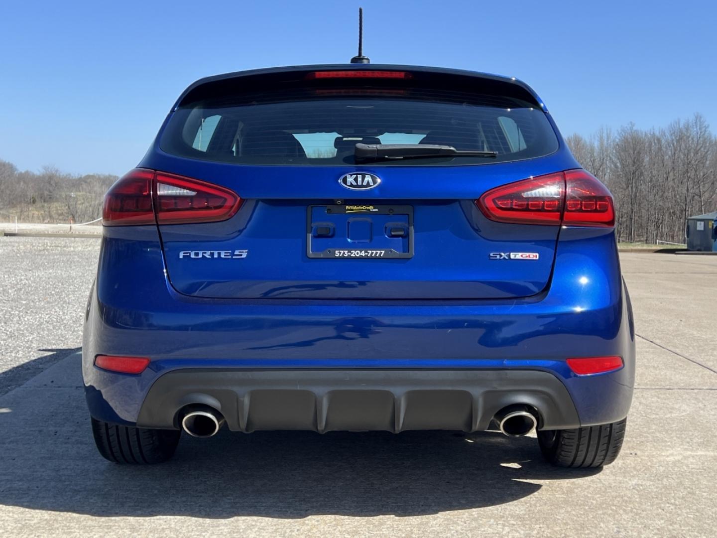 2018 BLUE /Black Leather KIA FORTE SX (3KPFN5A36JE) with an 1.6L 4 Cyl. engine, 6-Speed Manual transmission, located at 2990 Old Orchard Rd., Jackson, MO, 63755, 37.354214, -89.612106 - 2018 Kia Forte SX 1-Owner Only 59xxx miles Front Wheel Drive 1.6L 4 Cyl. 6-Speed Manual Leather Navigation Power/Heated/Cooled Seats Backup Camera Sunroof Bluetooth Cruise Power Windows/Locks/Mirrors We have financing available and we accept trades! Fill out a credit application on our - Photo#12