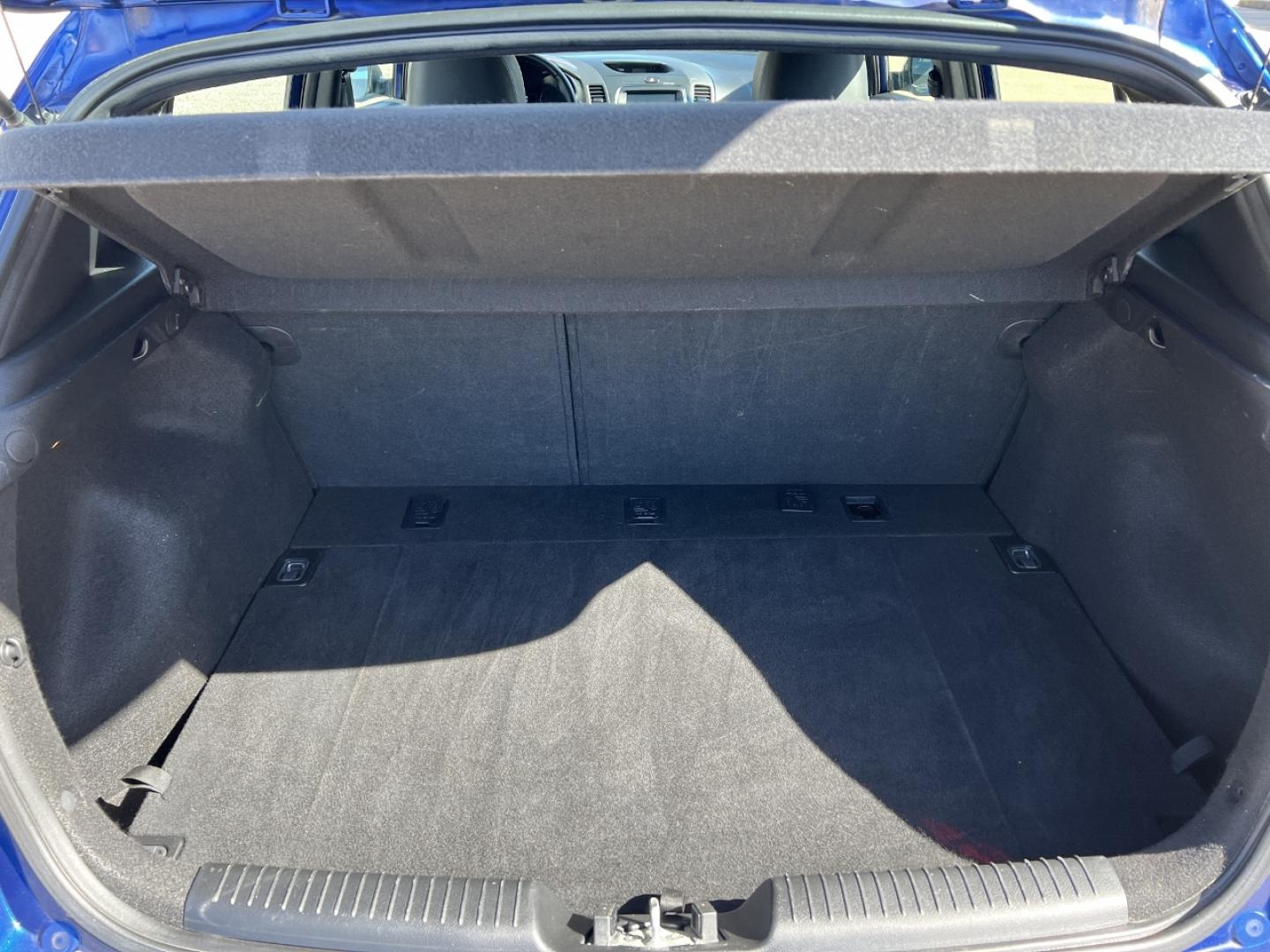 2018 BLUE /Black Leather KIA FORTE SX (3KPFN5A36JE) with an 1.6L 4 Cyl. engine, 6-Speed Manual transmission, located at 2990 Old Orchard Rd., Jackson, MO, 63755, 37.354214, -89.612106 - 2018 Kia Forte SX 1-Owner Only 59xxx miles Front Wheel Drive 1.6L 4 Cyl. 6-Speed Manual Leather Navigation Power/Heated/Cooled Seats Backup Camera Sunroof Bluetooth Cruise Power Windows/Locks/Mirrors We have financing available and we accept trades! Fill out a credit application on our - Photo#21