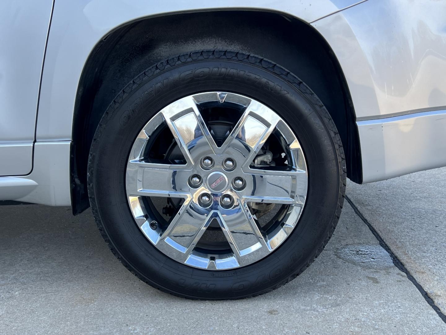 2015 SILVER /Black Leather GMC ACADIA DENALI (1GKKRTKD2FJ) with an 3.6L V6 engine, Automatic transmission, located at 506 S. Kingshighway, Cape Girardeau, MO, 63703, 37.294994, -89.556206 - 2015 GMC Acadia Denali Only 97xxx miles Front Wheel Drive 3.6L V6 Automatic Leather 3rd Row Navigation Rear Entertainment Power/Heated/Cooled Seats Heated Steering Wheel Backup Camera Sunroof Bluetooth Remote Start Cruise Power Windows/Locks/Mirrors We have financing available and w - Photo#43