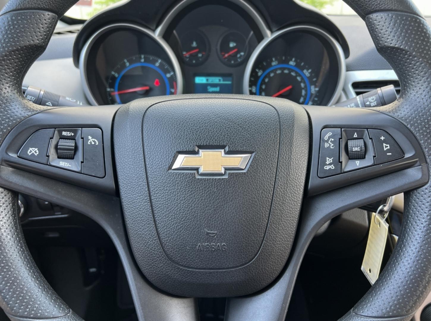 2015 BLUE /Gray Cloth CHEVROLET CRUZE LT (1G1PC5SB5F7) with an 1.4L 4 Cyl. engine, Automatic transmission, located at 506 S. Kingshighway, Cape Girardeau, MO, 63703, 37.294994, -89.556206 - 2015 Chevrolet Cruze LT Only 77xxx miles Front Wheel Drive 1.4L 4 Cyl. Automatic Power Driver Seat Backup Camera Bluetooth Remote Start Cruise Power Windows/Locks/Mirrors We have financing available and we accept trades! Fill out a credit application on our website or come by today! If y - Photo#21