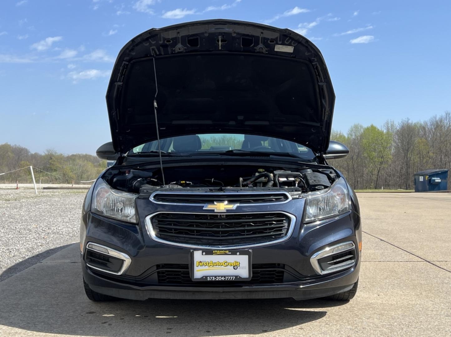2015 BLUE /Gray Cloth CHEVROLET CRUZE LT (1G1PC5SB5F7) with an 1.4L 4 Cyl. engine, Automatic transmission, located at 506 S. Kingshighway, Cape Girardeau, MO, 63703, 37.294994, -89.556206 - 2015 Chevrolet Cruze LT Only 77xxx miles Front Wheel Drive 1.4L 4 Cyl. Automatic Power Driver Seat Backup Camera Bluetooth Remote Start Cruise Power Windows/Locks/Mirrors We have financing available and we accept trades! Fill out a credit application on our website or come by today! If y - Photo#30