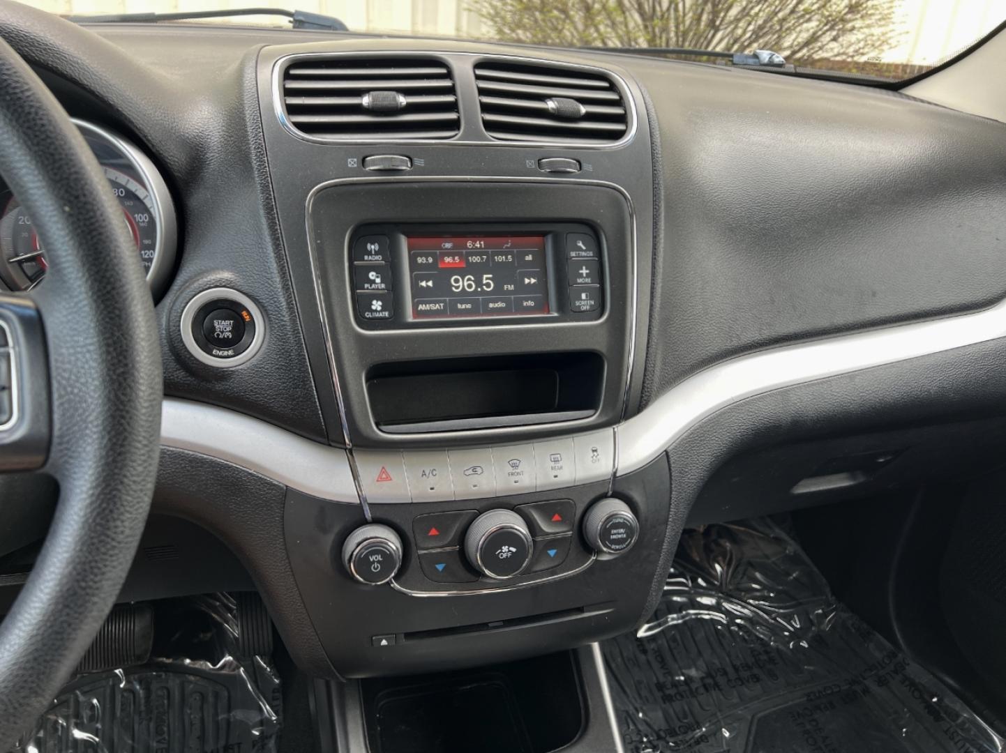 2016 WHITE /Black Cloth DODGE JOURNEY SXT (3C4PDCBG6GT) with an 3.6L V6 engine, Automatic transmission, located at 506 S. Kingshighway, Cape Girardeau, MO, 63703, 37.294994, -89.556206 - 2016 Dodge Journey SXT 110xxx miles Front Wheel Drive 3.6L V6 Automatic 3rd Row Power Driver Seat Cruise Power Windows/Locks/Mirrors We have financing available and we accept trades! Fill out a credit application on our website or come by today! If you have any questions, give us a call at - Photo#23