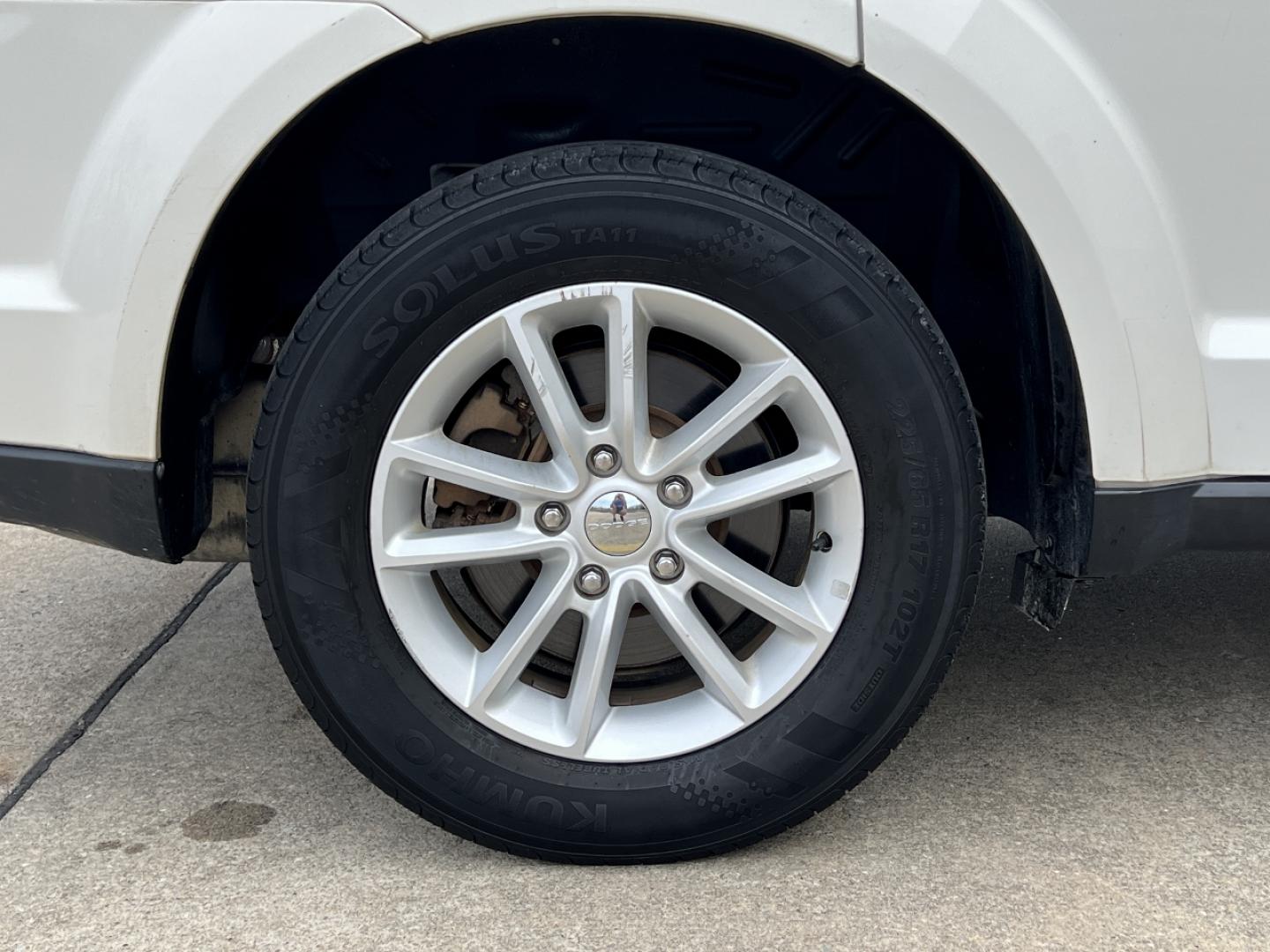 2016 WHITE /Black Cloth DODGE JOURNEY SXT (3C4PDCBG6GT) with an 3.6L V6 engine, Automatic transmission, located at 506 S. Kingshighway, Cape Girardeau, MO, 63703, 37.294994, -89.556206 - 2016 Dodge Journey SXT 110xxx miles Front Wheel Drive 3.6L V6 Automatic 3rd Row Power Driver Seat Cruise Power Windows/Locks/Mirrors We have financing available and we accept trades! Fill out a credit application on our website or come by today! If you have any questions, give us a call at - Photo#35