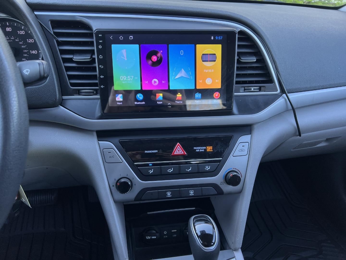 2018 MAROON /Gray Cloth HYUNDAI ELANTRA SEL (5NPD84LF2JH) with an 2.0L 4 Cyl. engine, Automatic transmission, located at 506 S. Kingshighway, Cape Girardeau, MO, 63703, 37.294994, -89.556206 - 2018 Hyundai Elantra SEL 119xxx miles Front Wheel Drive 2.0L 4 Cyl. Automatic Navigation Bluetooth Cruise Power Windows/Locks/Mirrors We have financing available and we accept trades! Fill out a credit application on our website or come by today! If you have any questions, give us a call a - Photo#20
