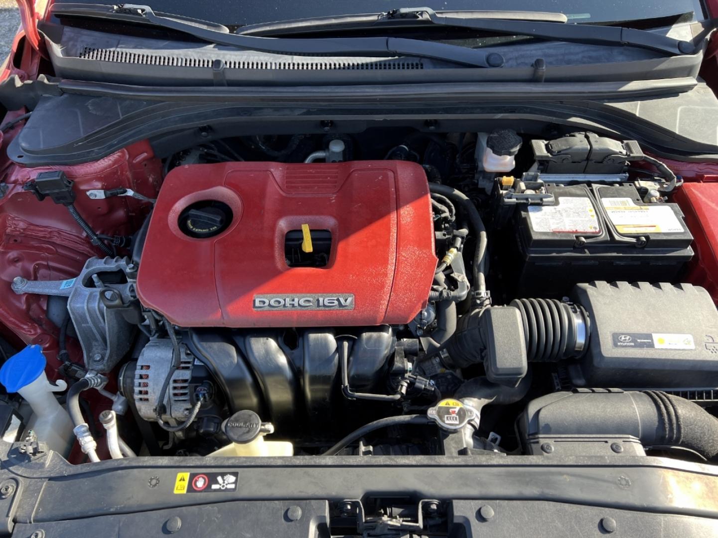 2018 MAROON /Gray Cloth HYUNDAI ELANTRA SEL (5NPD84LF2JH) with an 2.0L 4 Cyl. engine, Automatic transmission, located at 506 S. Kingshighway, Cape Girardeau, MO, 63703, 37.294994, -89.556206 - 2018 Hyundai Elantra SEL 119xxx miles Front Wheel Drive 2.0L 4 Cyl. Automatic Navigation Bluetooth Cruise Power Windows/Locks/Mirrors We have financing available and we accept trades! Fill out a credit application on our website or come by today! If you have any questions, give us a call a - Photo#27