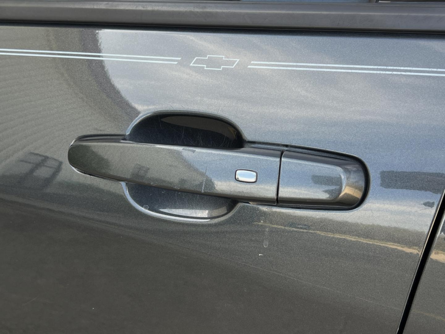 2019 GRAY /Black/Gray Cloth CHEVROLET EQUINOX LS (2GNAXHEV8K6) with an 1.5L 4 Cyl. engine, Automatic transmission, located at 506 S. Kingshighway, Cape Girardeau, MO, 63703, 37.294994, -89.556206 - 2019 Chevrolet Equinox LS 110xxx miles Front Wheel Drive 1.5L 4 Cyl. Automatic Power Driver Seat Backup Camera Bluetooth Remote Start Cruise Power Windows/Locks/Mirrors We have financing available and we accept trades! Fill out a credit application on our website or come by today! If you - Photo#32