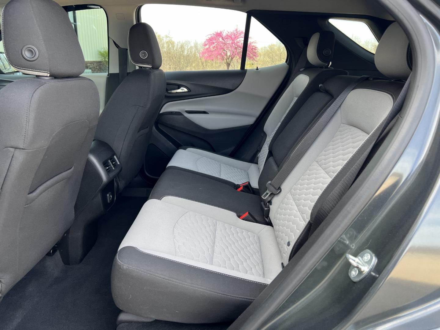 2019 GRAY /Black/Gray Cloth CHEVROLET EQUINOX LS (2GNAXHEV8K6) with an 1.5L 4 Cyl. engine, Automatic transmission, located at 506 S. Kingshighway, Cape Girardeau, MO, 63703, 37.294994, -89.556206 - 2019 Chevrolet Equinox LS 110xxx miles Front Wheel Drive 1.5L 4 Cyl. Automatic Power Driver Seat Backup Camera Bluetooth Remote Start Cruise Power Windows/Locks/Mirrors We have financing available and we accept trades! Fill out a credit application on our website or come by today! If you - Photo#15