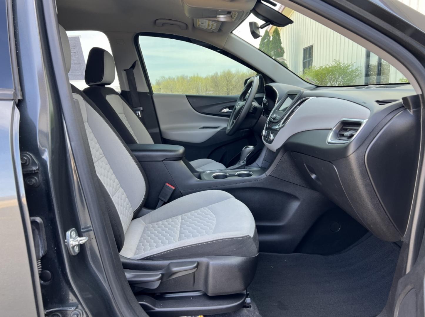 2019 GRAY /Black/Gray Cloth CHEVROLET EQUINOX LS (2GNAXHEV8K6) with an 1.5L 4 Cyl. engine, Automatic transmission, located at 506 S. Kingshighway, Cape Girardeau, MO, 63703, 37.294994, -89.556206 - 2019 Chevrolet Equinox LS 110xxx miles Front Wheel Drive 1.5L 4 Cyl. Automatic Power Driver Seat Backup Camera Bluetooth Remote Start Cruise Power Windows/Locks/Mirrors We have financing available and we accept trades! Fill out a credit application on our website or come by today! If you - Photo#14